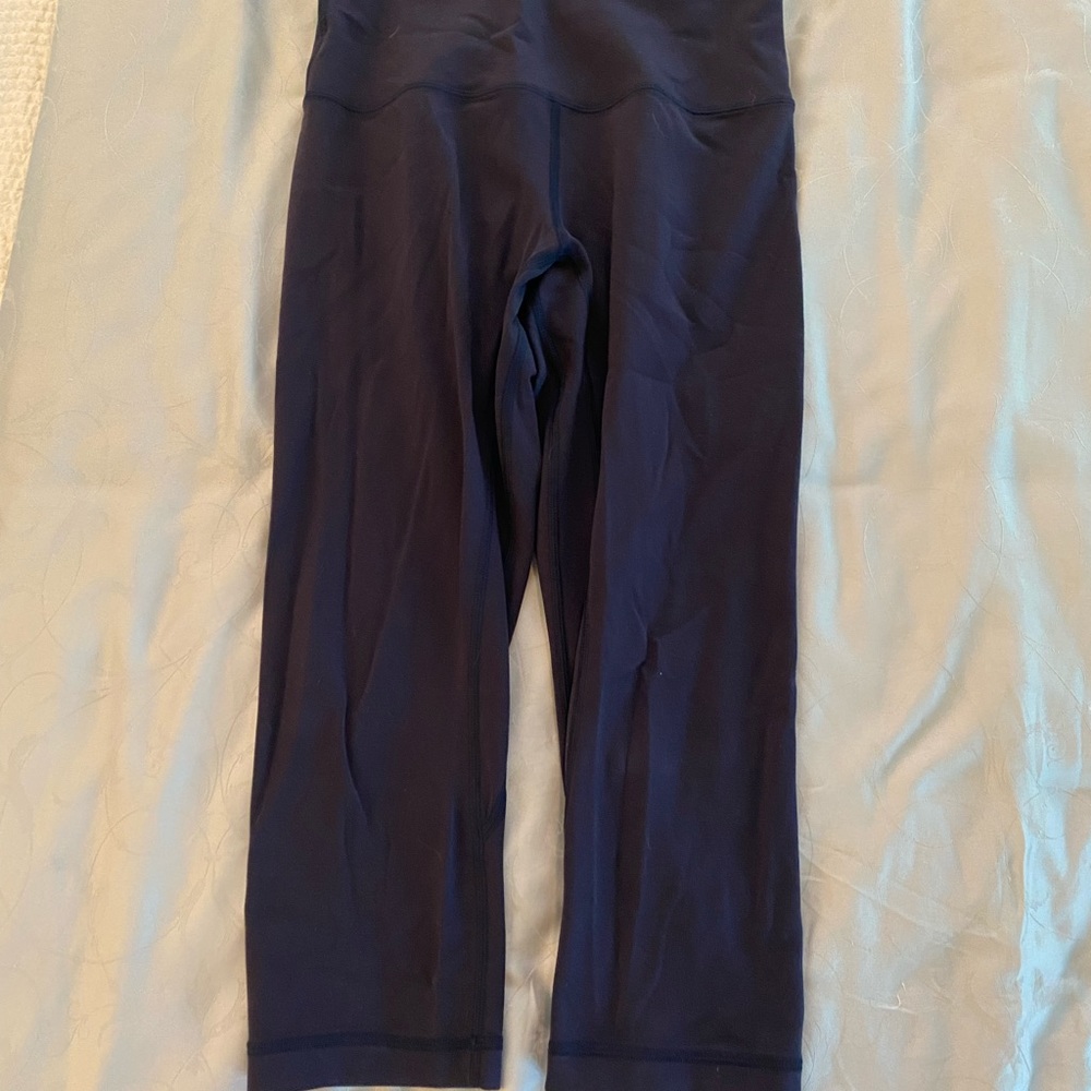 Blue Lululemon Capri leggings size 4